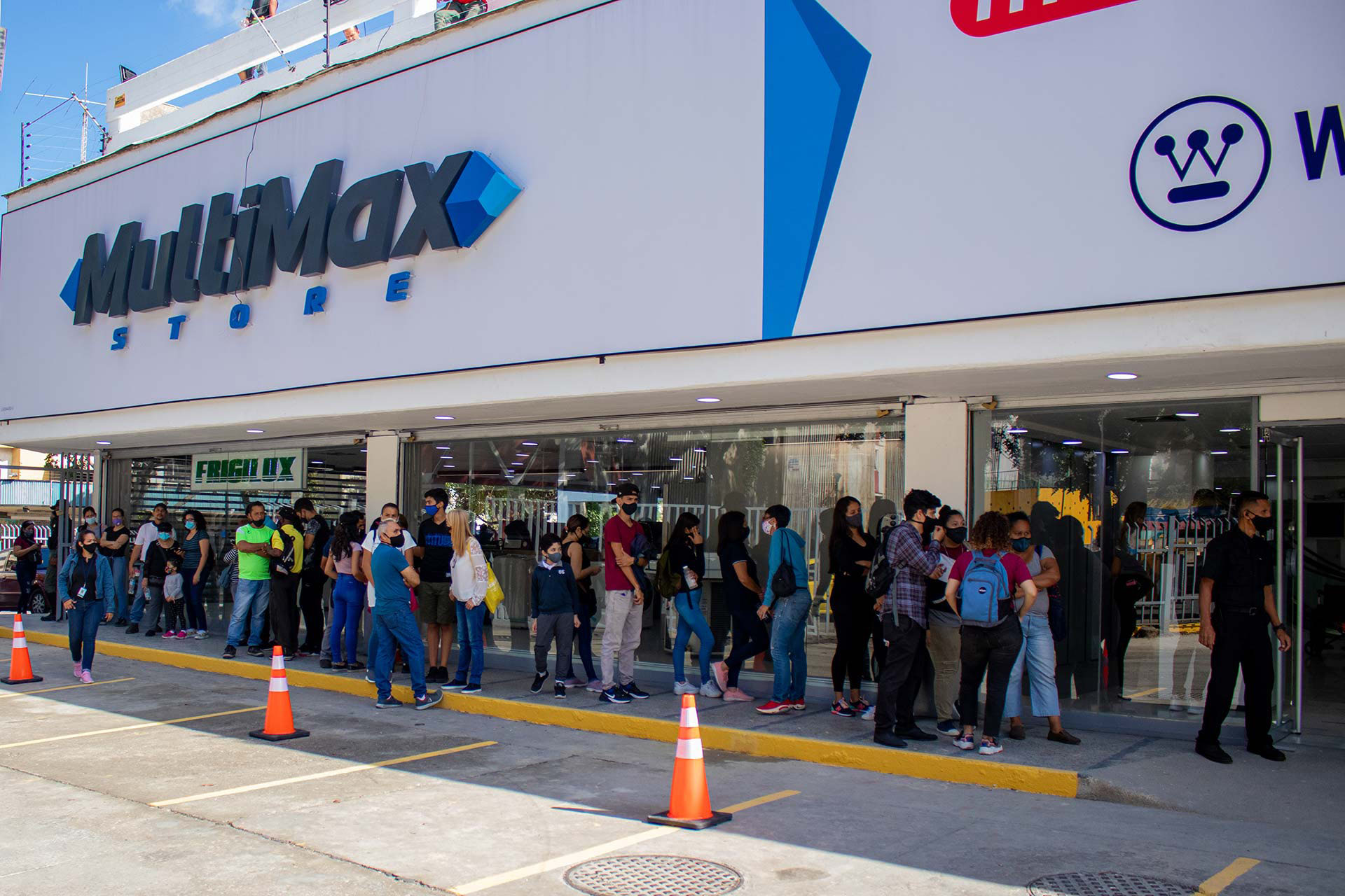 Multimax Los Ilustres